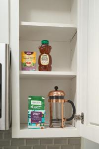 Centrally Located Stylish San Diego 2 Bedroom House