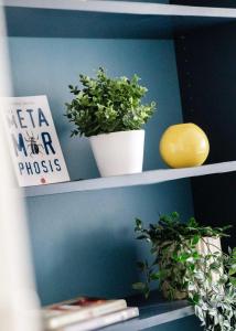 3 Bedroom House - Sleeps 8 - Driveway Parking