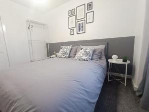 Funky Cow-Stylish flat near Glasgow Airport