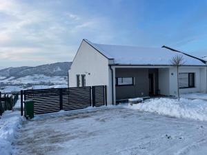 Sunset Hills Transylvania Upper