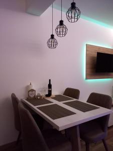 Jasmin President Kop