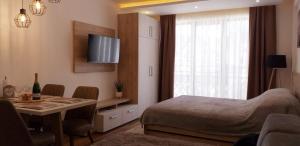 Jasmin President Kop