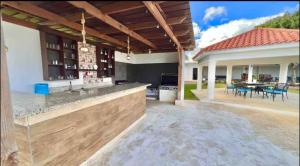 10 bedroom huge villa close to Sosua downtown
