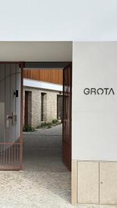 Servigueira by Grota Lodging