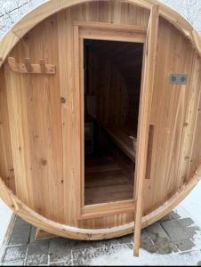 The Royal Ravine Luxury Retreat with Hot Tub & Sauna
