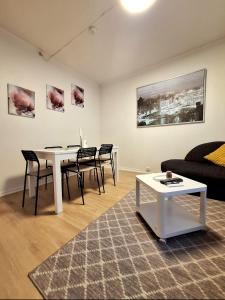 Dali 3 Ultra Central Stavanger City