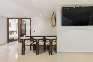Cosy 2BR Appartment, in City Center, AC, Iptv