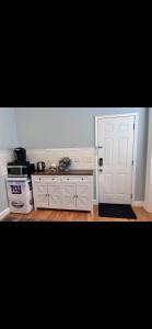 Private University city apartment