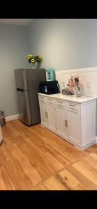 Fresh One Bedroom Apartment in University City