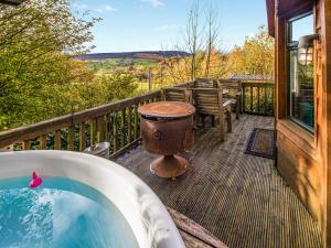 The Fisherman - Uk50614