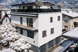 BLACKSTYLE - AlpenLuxus Collection