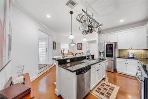3BR Home with Power Wifi & Hot Tub