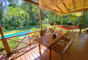 Riverside Jungle Home with Pool and only 5 mins to Beach