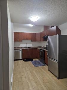 Modern 2 Bedroom Suite Private & Fully Furnished