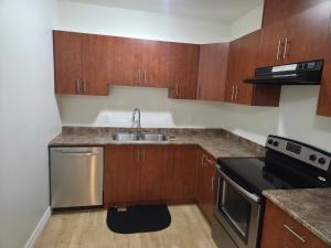 Modern 2 Bedroom Suite Private & Fully Furnished