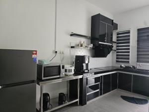 ARJ Chekok Semi-D 3BR 6 Pax Wi-fi Netflix