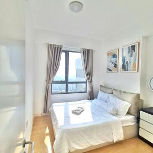 ambiHOME 2BR 2WC in Masteri Thao Dien District 2