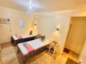 PamAnilao and Padoys Dive Camp