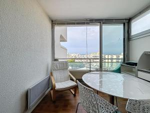 Studio Cabine Équipé - Vue Mer - Parking Privé - Proche Commodités - FR-1-715-113