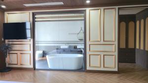 Marina Style Sea View Hotel