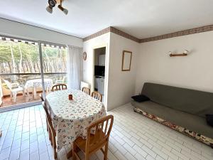 Argelès : Appart 4 pers. à 100m de la plage, parking privé - FR-1-837-78