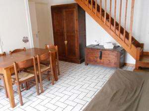 Chalet Confortable - 60m², 6 Pers, Cuisine équipée, Terrasse - API-1-52-1383