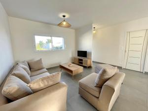 Maison neuve 2 chambres - À pied du centre-bourg - FR-1-231-345