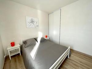 Maison neuve 2 chambres - À pied du centre-bourg - FR-1-231-345