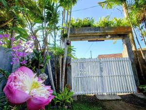 The Whitegates Lodge