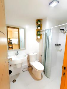 33P Taft East Gate Condo- Cozy Unit Pool & Gym