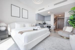 Free housekeeping visits during your stay - StayShort - Stylish Modern Studio in Living Garden 2