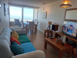 3D2B apartment, nice view of the Pacific, 3 beds
