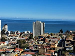 3D2B apartment, nice view of the Pacific, 3 beds