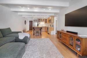 317 Lodge at Lake Dillon condo