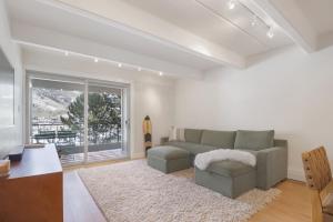 317 Lodge at Lake Dillon condo