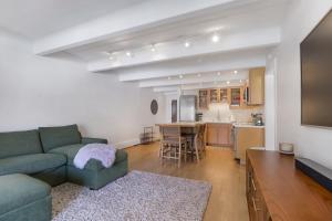 317 Lodge at Lake Dillon condo