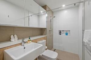 Level 10 Views 2BR with Private Balcony & Parking