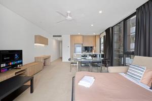 Level 10 Views 2BR with Private Balcony & Parking