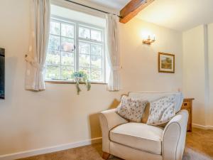 Granary Cottage - E5634