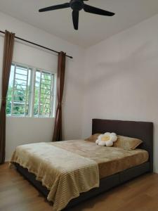 Risfeena Home