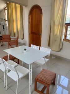 Apartamento cerca a lugares turísticos en Ica para 5 personas