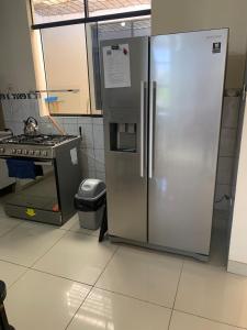 Apartamento cerca a lugares turísticos en Ica para 5 personas