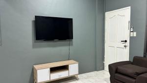 Axon Cozy Modern Home N Near The Walking Street