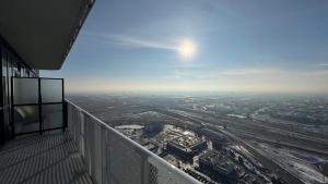 Prestige Upper Series 1-Bedroom Condo at Vaughan Metropolitan Centre