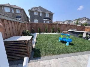 Luxury 2 Bedroom 2Bathroom Modern B Apartment in Ajax, Toronto