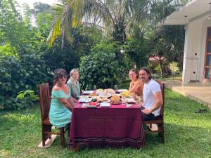 Space Hiri - Hiriketiya