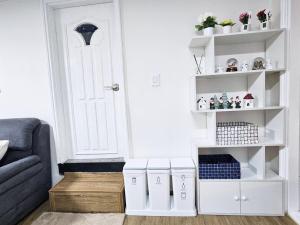 Gangnam Modern House 5 minutes from Yeoksam Station Sleeps 6