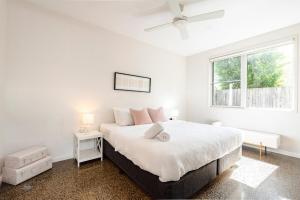 Bell Beach House - Pets on request - 1pm Check-in