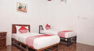 OYO 2410 Intan Hotel