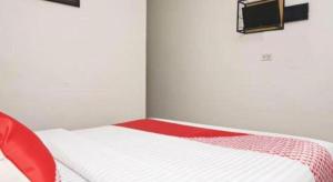 OYO 2410 Intan Hotel